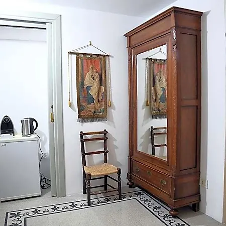 Peonia Bianca Hotel Nuoro (Sardinia)